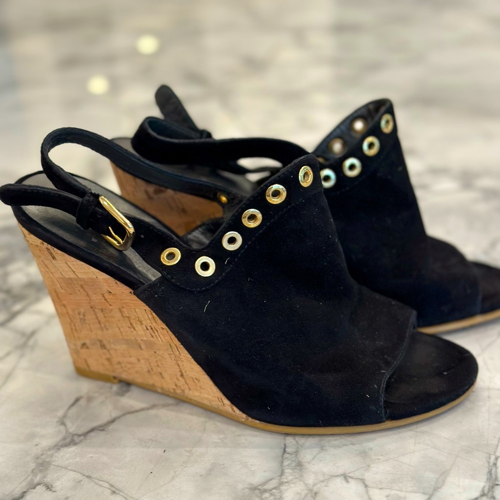 Suede black wedge